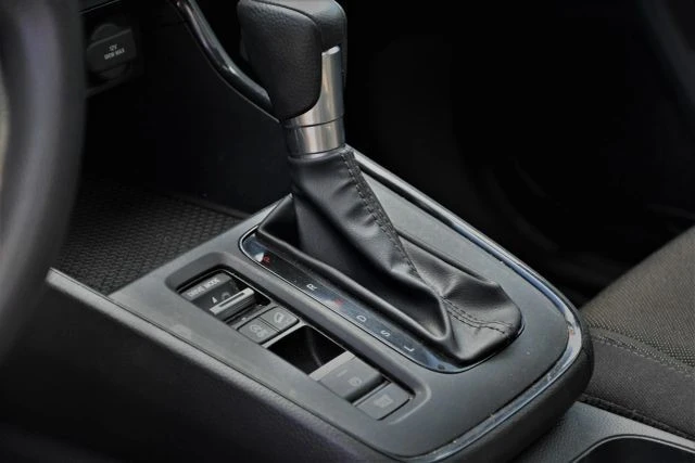 2024 Honda CR-V 6th Gen - Image 13 of 21
