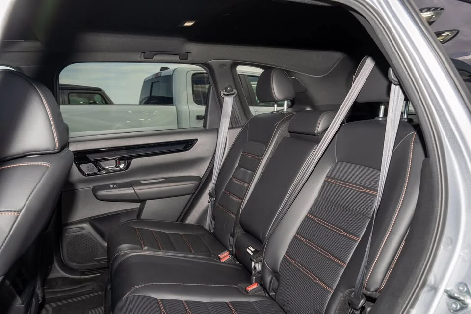 2024 Honda CR-V 6th Gen - Image 17 of 20