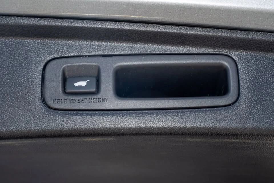 2024 Honda CR-V 6th Gen - Image 10 of 20