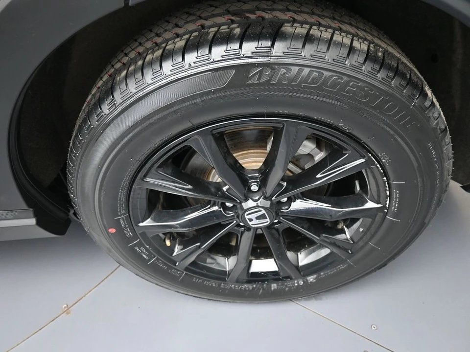 2024 Honda CR-V 6th Gen - Image 15 of 21