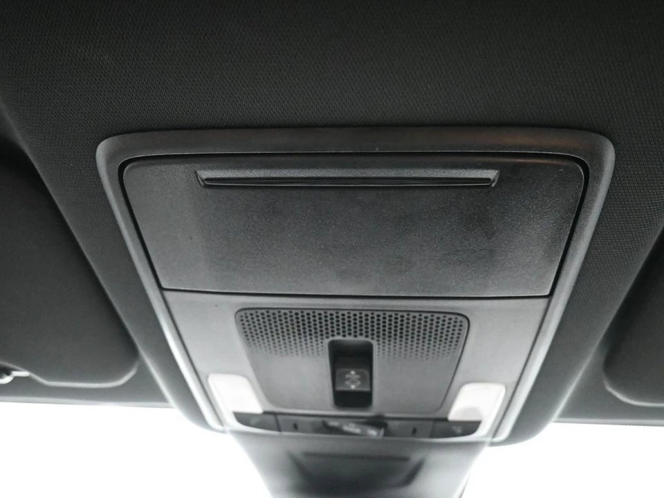 2024 Honda CR-V 6th Gen - Image 17 of 21