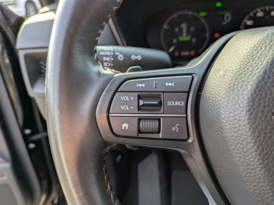 2024 Honda CR-V 6th Gen - Image 18 of 21