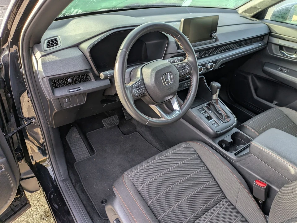 2024 Honda CR-V 6th Gen - Image 14 of 21