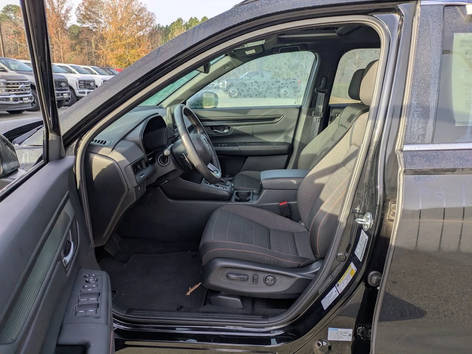 2024 Honda CR-V 6th Gen - Image 12 of 21