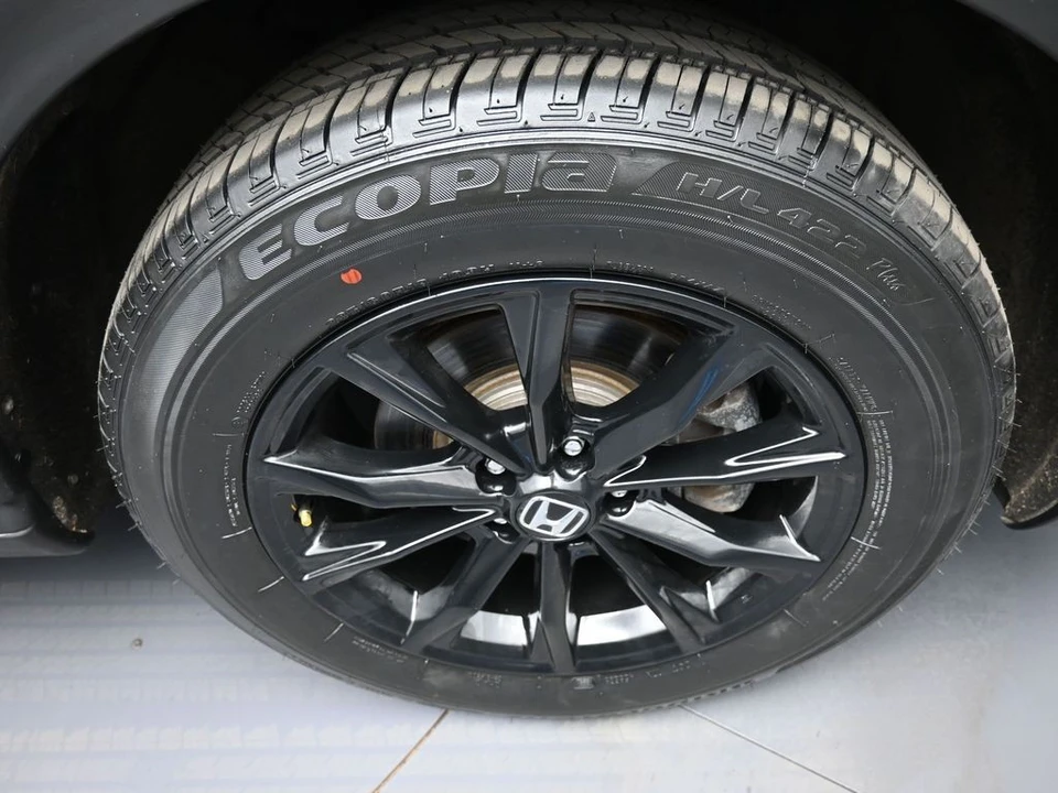 2024 Honda CR-V 6th Gen - Image 13 of 21