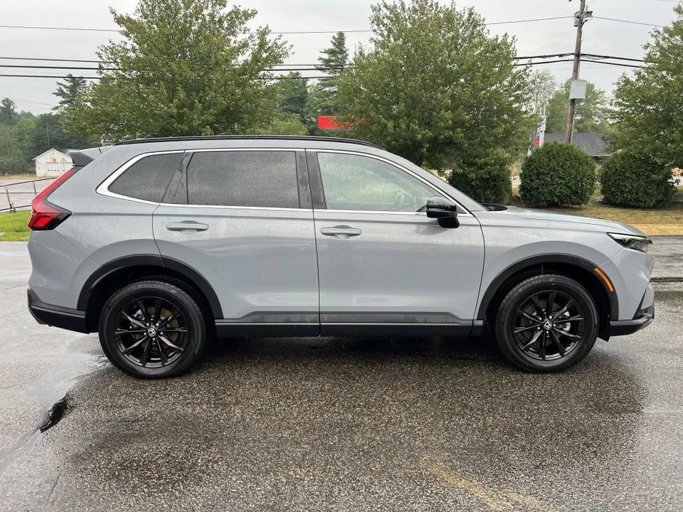 2024 Honda CR-V 6th Gen - Image 2 of 12
