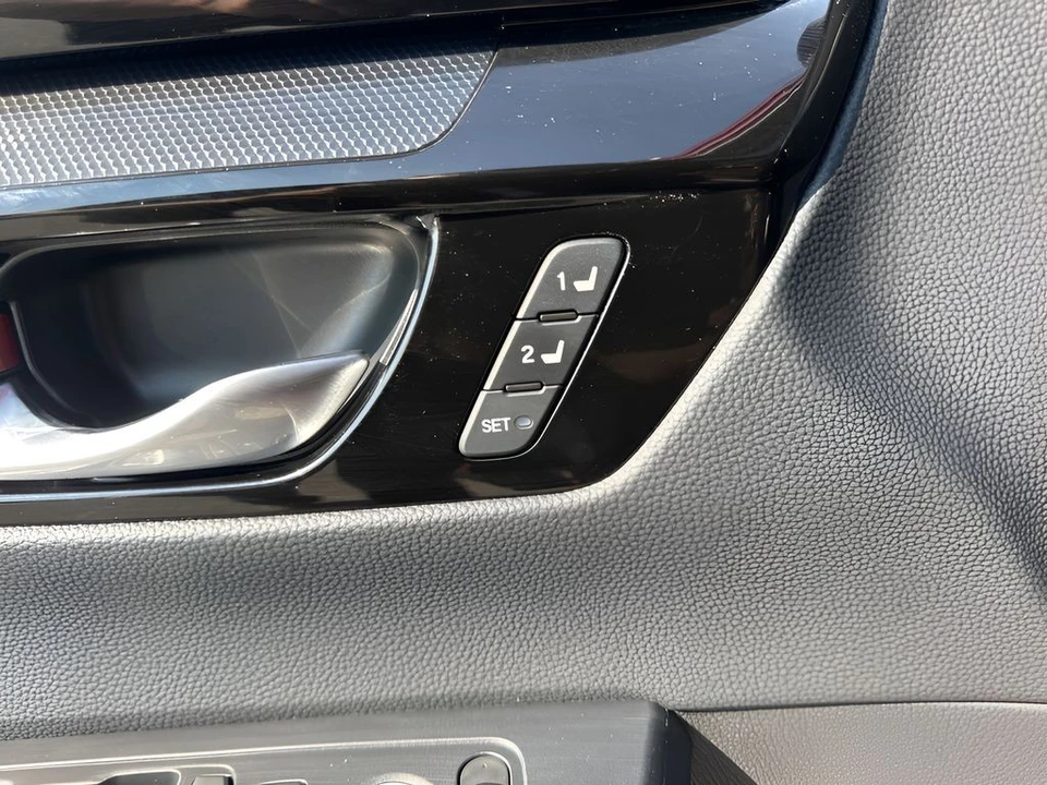 2024 Honda CR-V 6th Gen - Image 11 of 21
