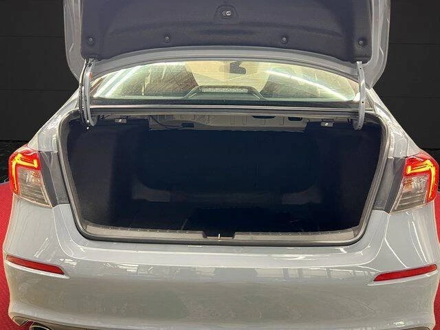 2024 Honda Civic 11th Gen - Image 18 of 20