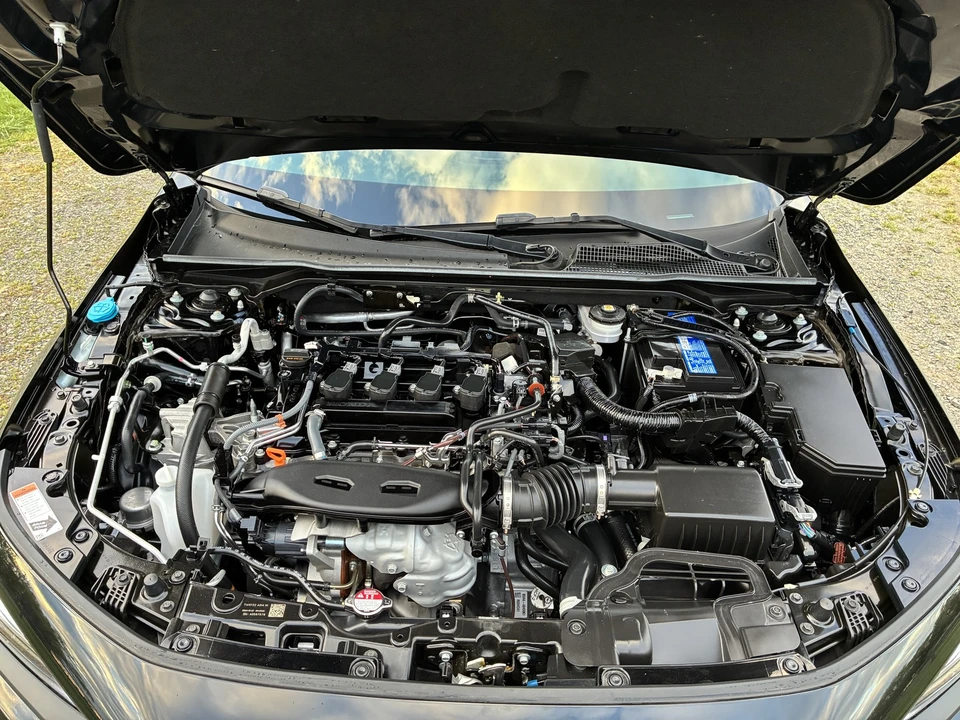 2024 Honda Civic 11th Gen - Image 10 of 31
