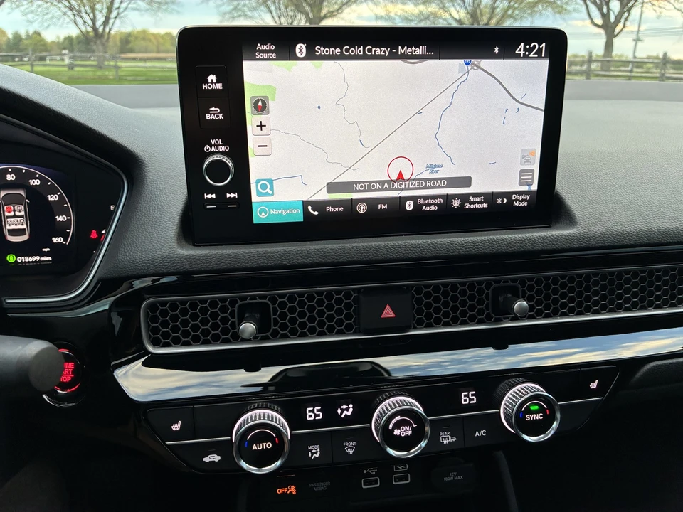2024 Honda Civic 11th Gen - Image 24 of 31