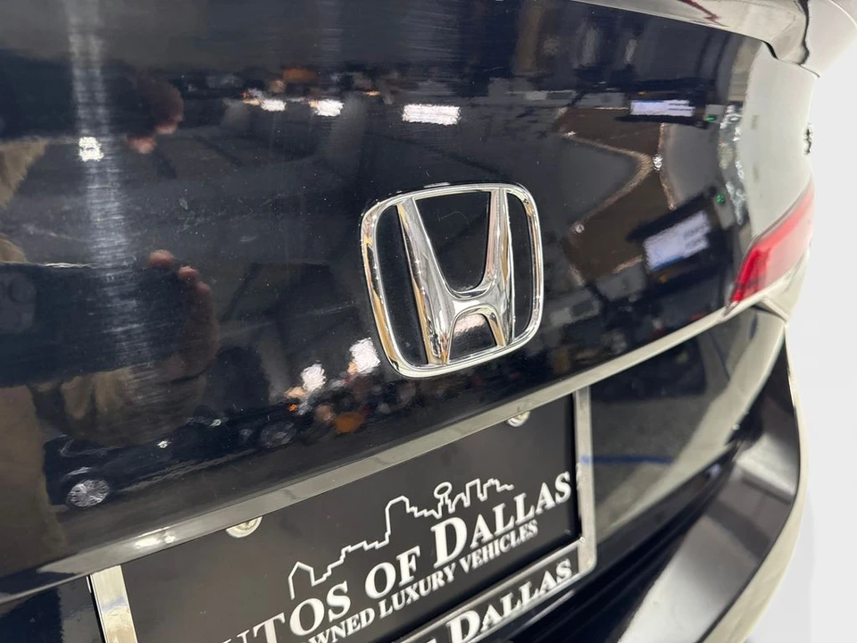 2024 Honda Civic 11th Gen - Image 21 of 31