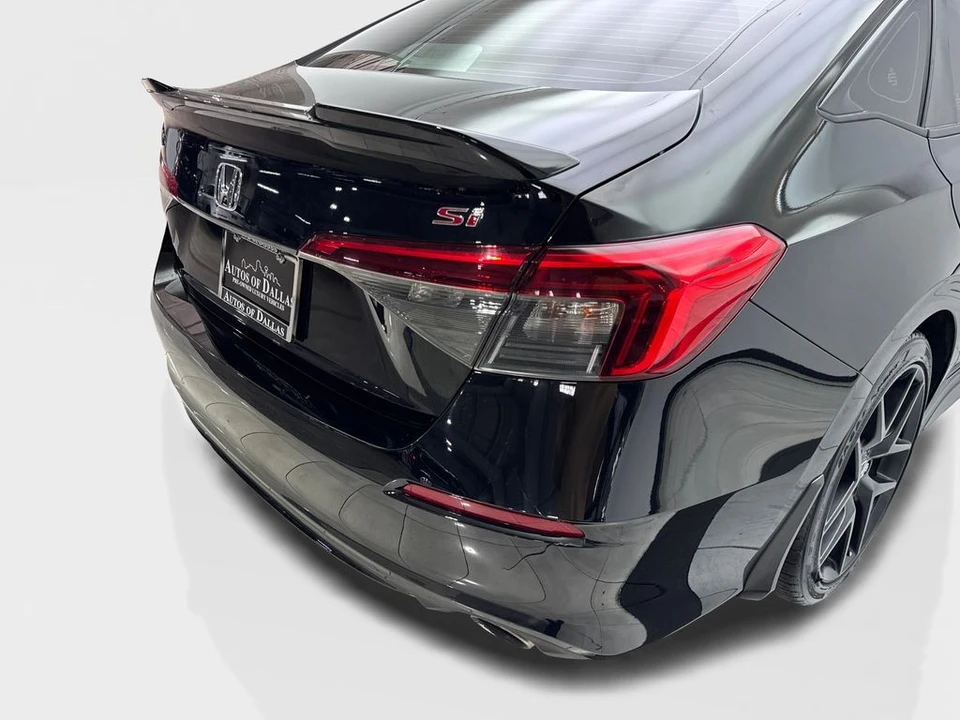 2024 Honda Civic 11th Gen - Image 18 of 31