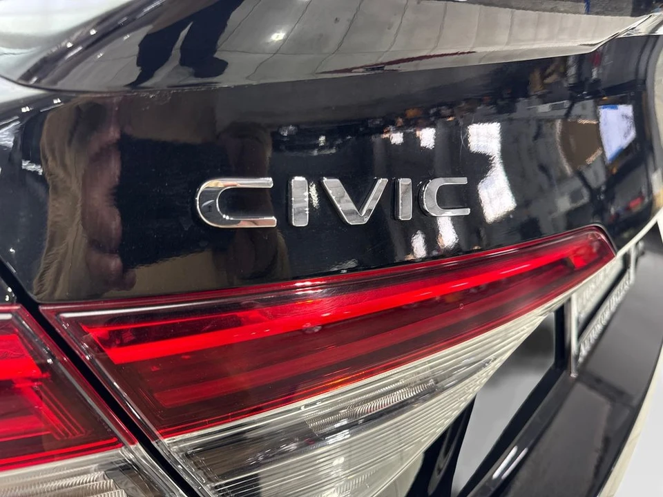 2024 Honda Civic 11th Gen - Image 23 of 31