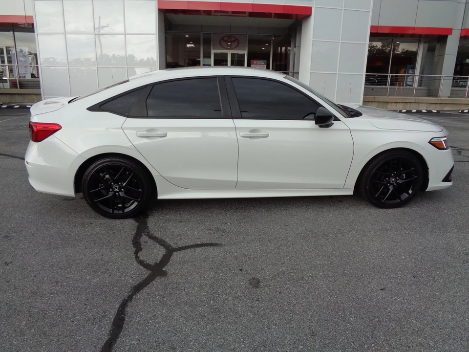 2024 Honda Civic 11th Gen - Image 2 of 26