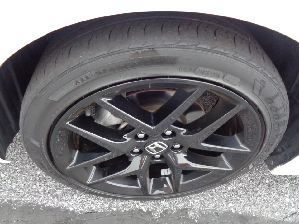 2024 Honda Civic 11th Gen - Image 10 of 26