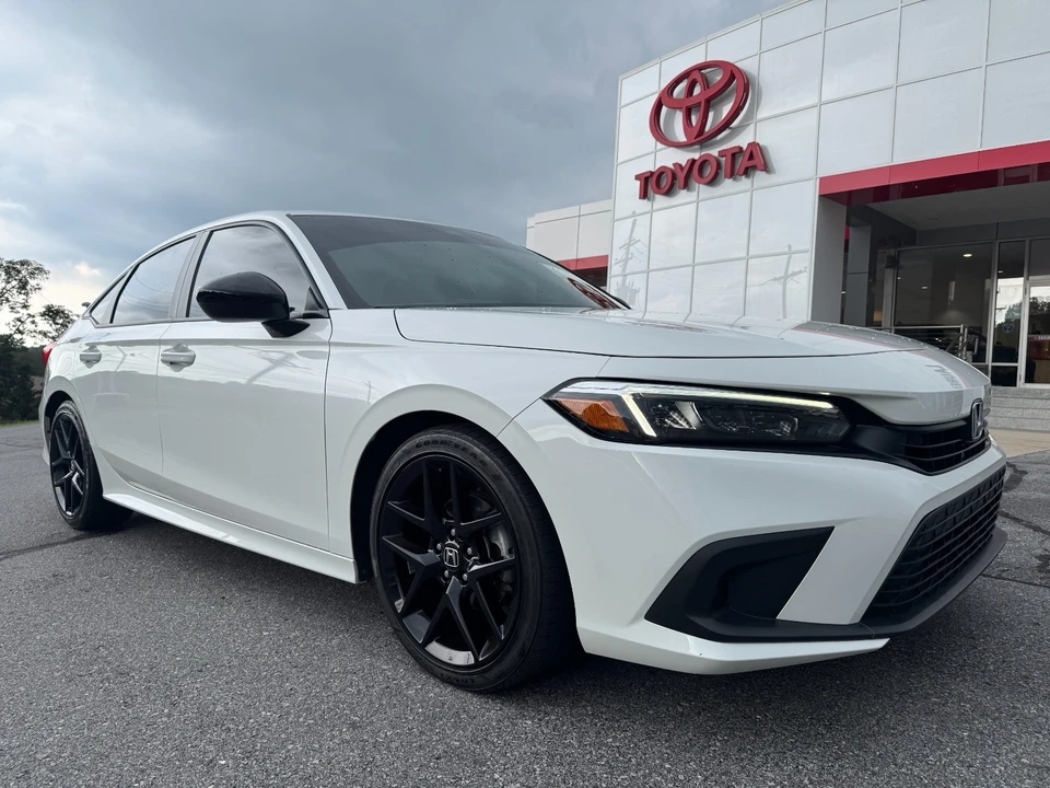 2024 Honda Civic 11th Gen - Image 9 of 26