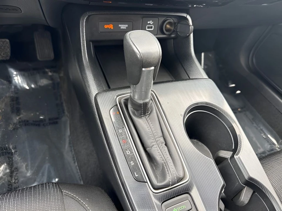 2024 Honda Civic 11th Gen - Image 16 of 31