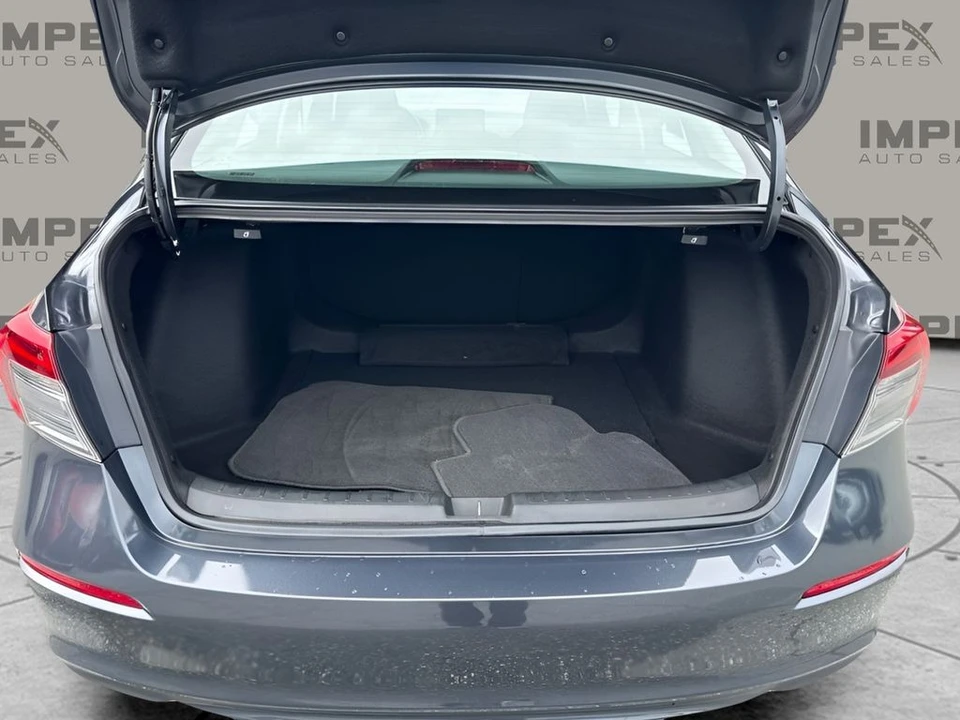 2024 Honda Civic 11th Gen - Image 27 of 31