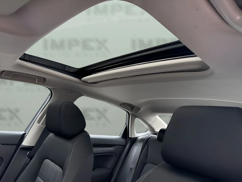 2024 Honda Civic 11th Gen - Image 10 of 31