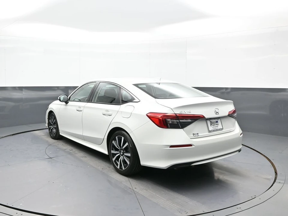2024 Honda Civic 11th Gen - Image 8 of 21
