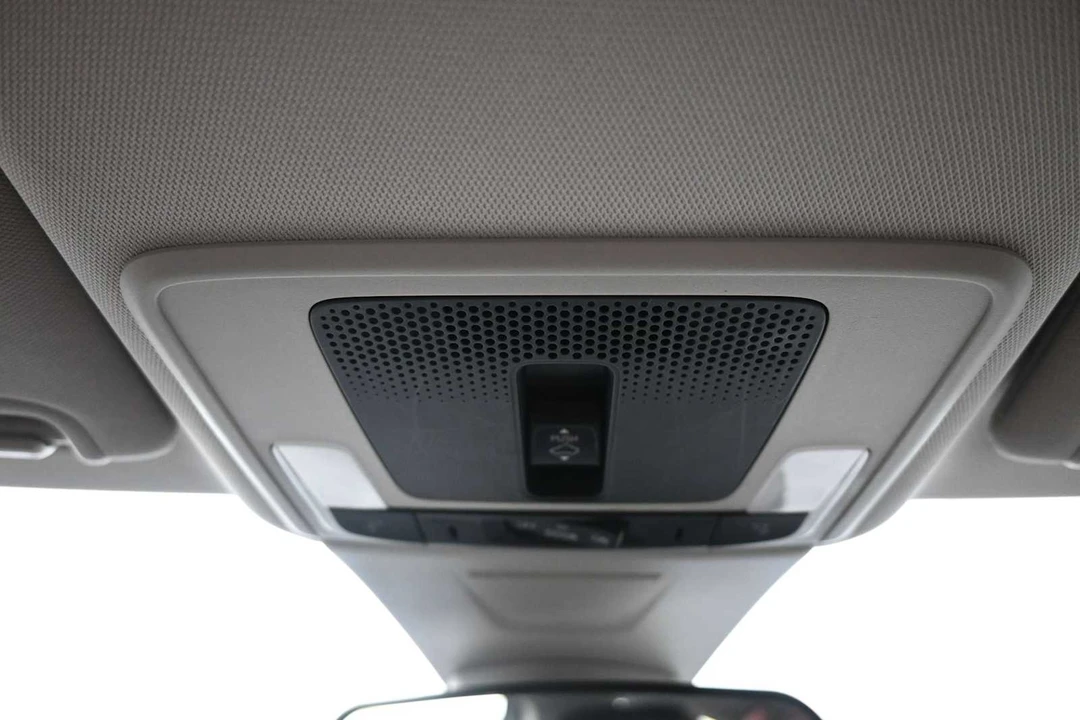 2024 Honda Civic 11th Gen - Image 16 of 31