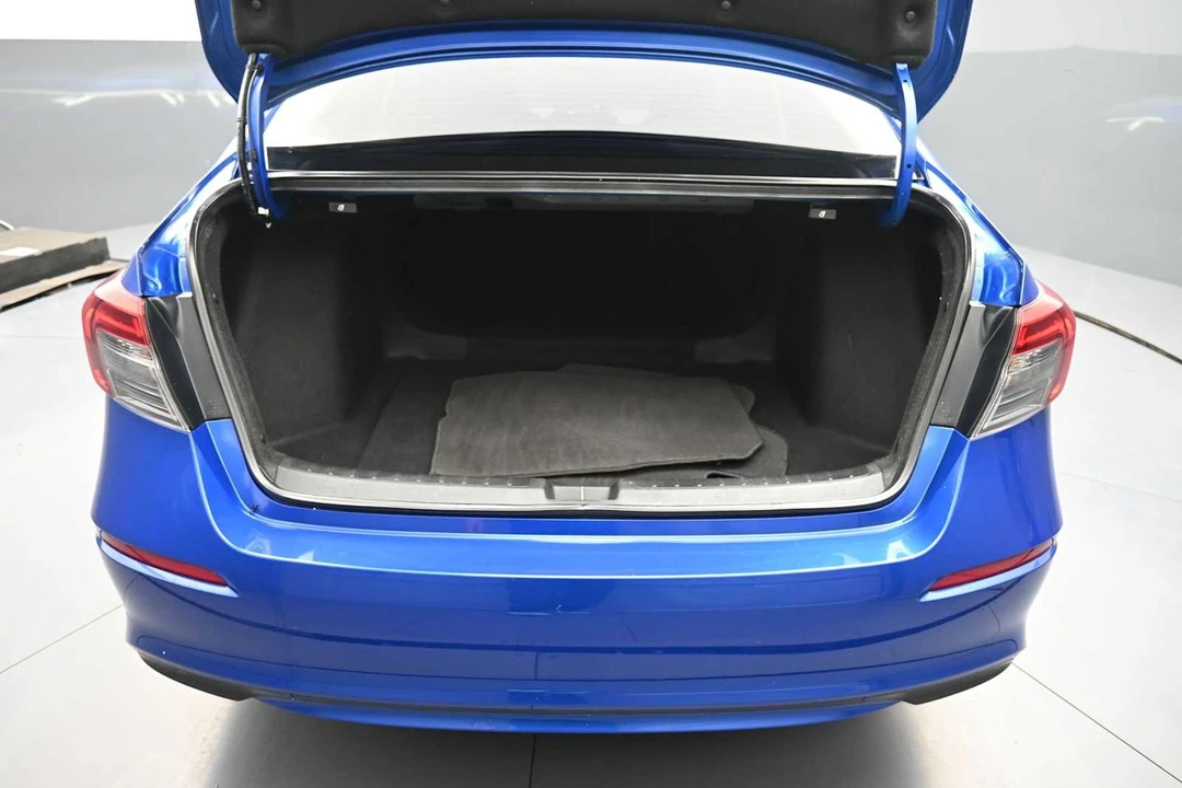 2024 Honda Civic 11th Gen - Image 21 of 31