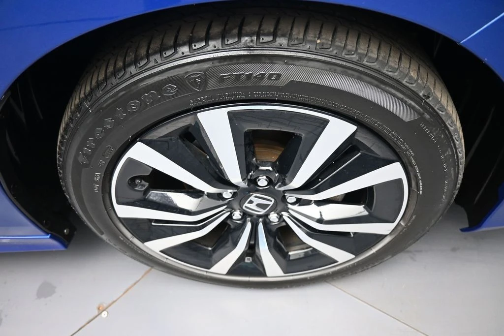 2024 Honda Civic 11th Gen - Image 13 of 31