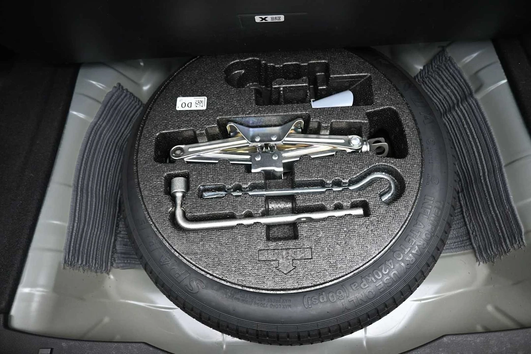 2024 Honda Civic 11th Gen - Image 22 of 31