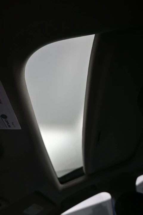 2024 Honda Civic 11th Gen - Image 17 of 31