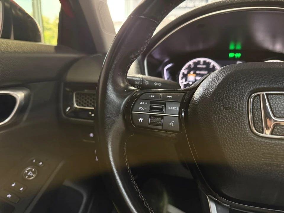 2024 Honda Civic 11th Gen - Image 13 of 31