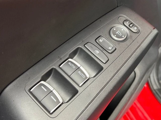 2024 Honda Civic 11th Gen - Image 19 of 31