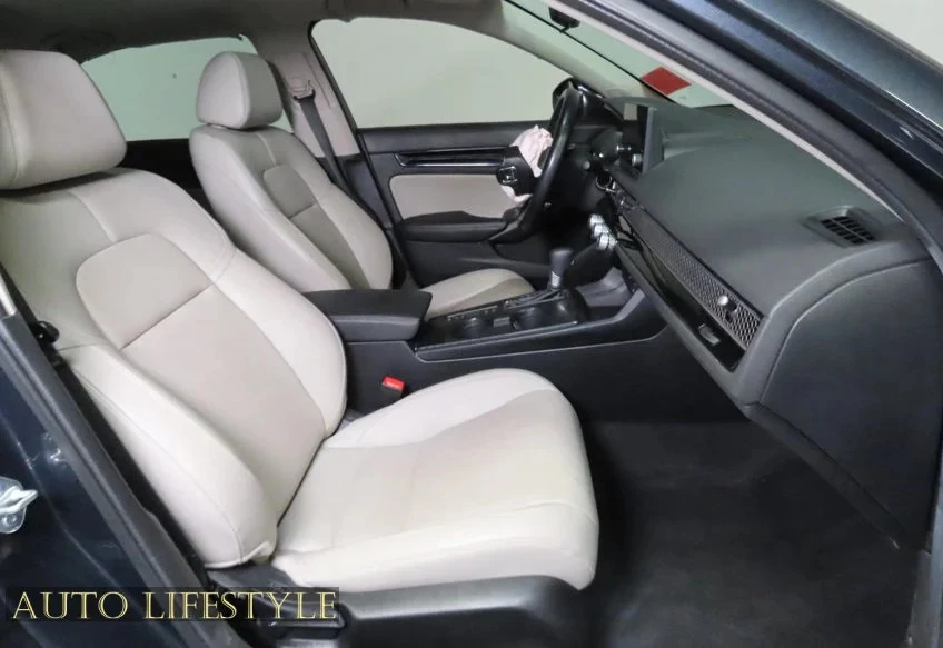 2024 Honda Civic 11th Gen - Image 21 of 31