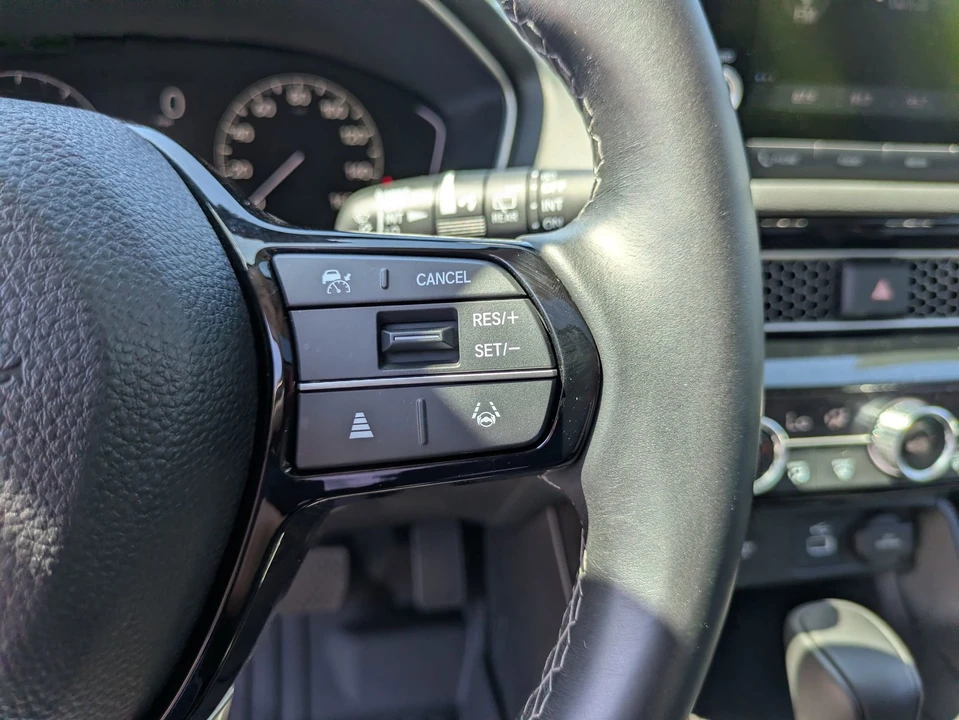 2024 Honda Civic 11th Gen - Image 19 of 31