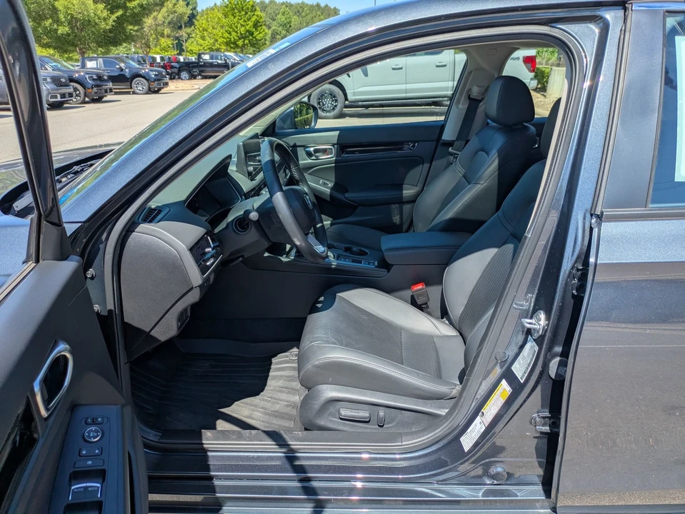 2024 Honda Civic 11th Gen - Image 12 of 31