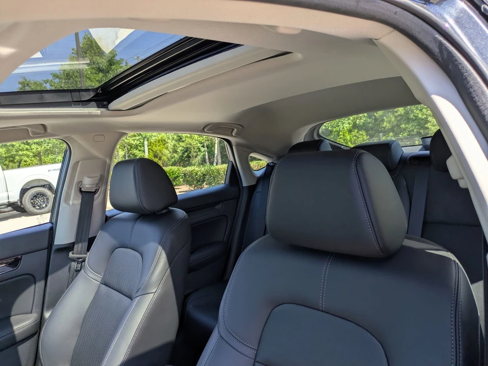2024 Honda Civic 11th Gen - Image 28 of 31