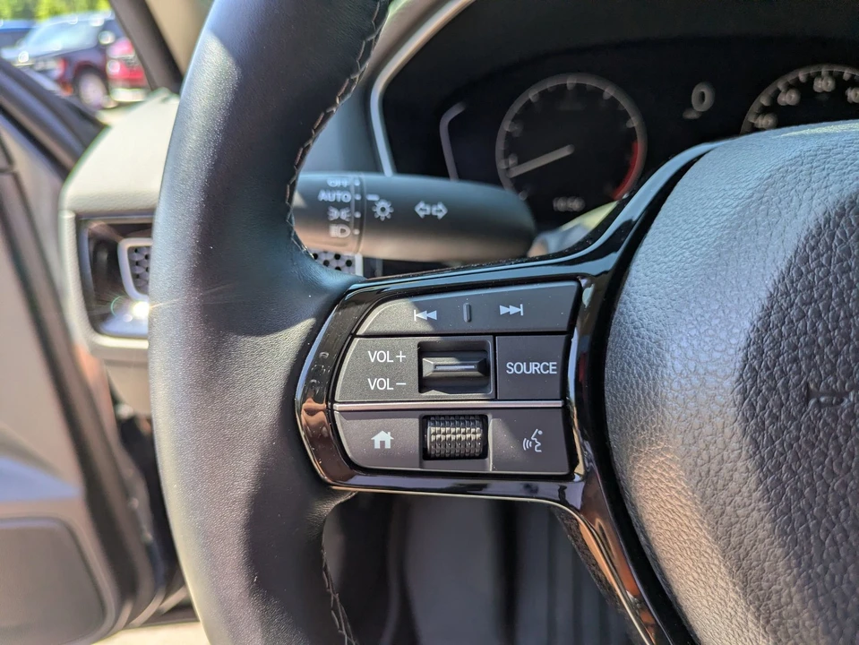 2024 Honda Civic 11th Gen - Image 18 of 31