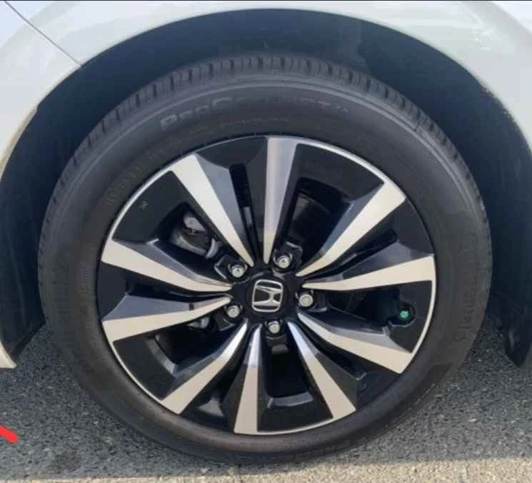 2024 Honda Civic 11th Gen - Image 2 of 8
