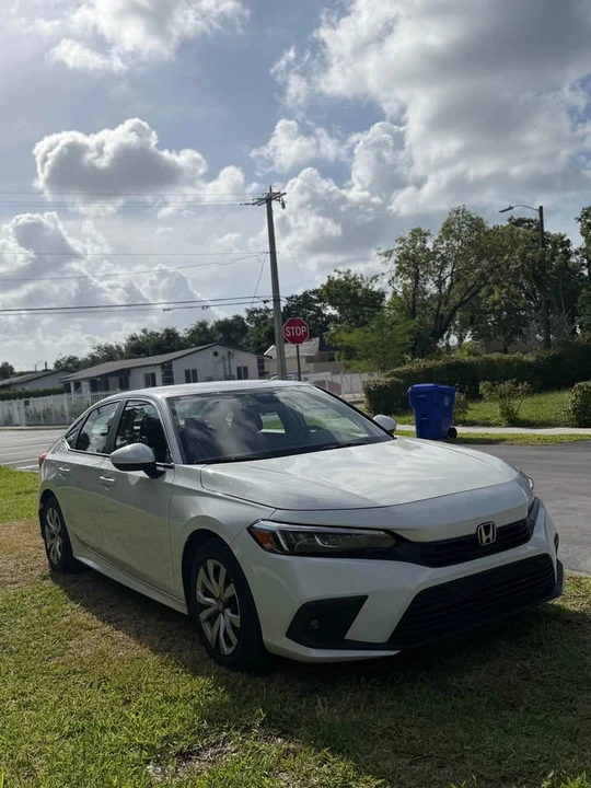 2024 Honda Civic 11th Gen - Image 2 of 10