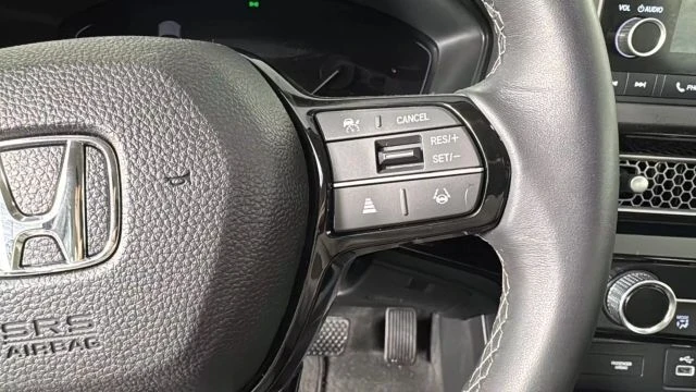 2024 Honda Civic 11th Gen - Image 14 of 21