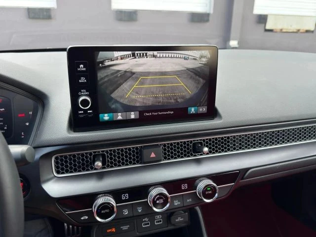 2024 Honda Civic 11th Gen - Image 16 of 21