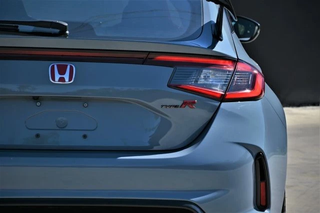 2024 Honda Civic 11th Gen - Image 19 of 21