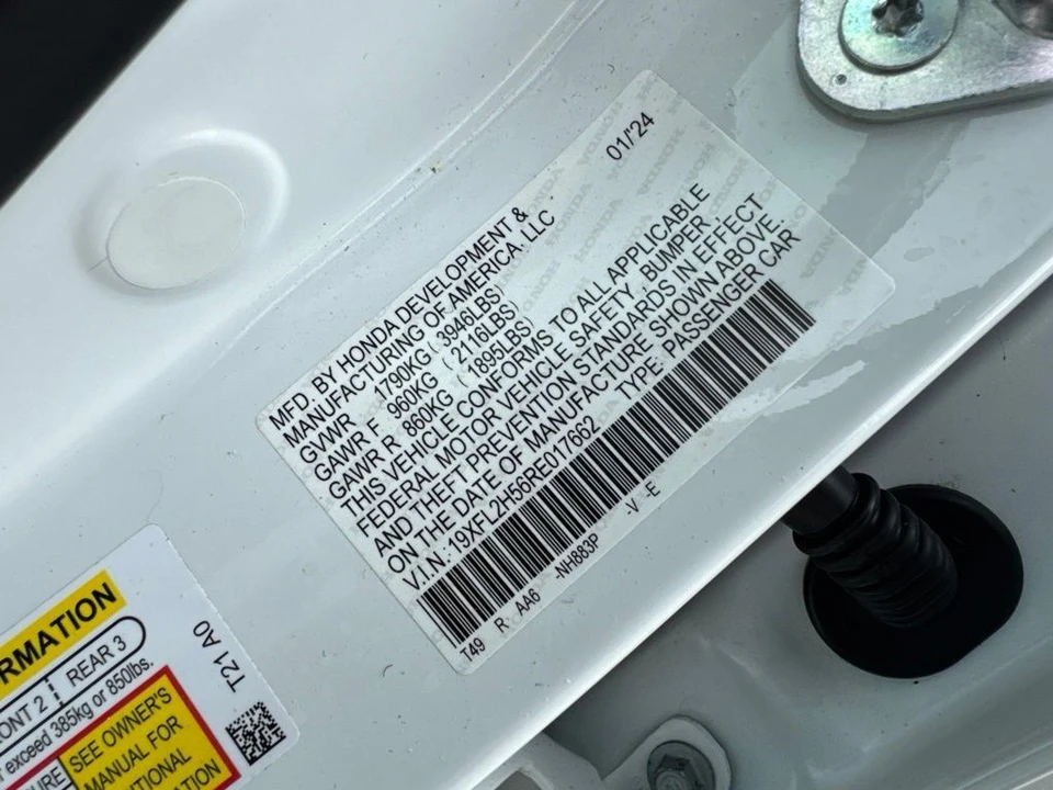 2024 Honda Civic 11th Gen - Image 27 of 31