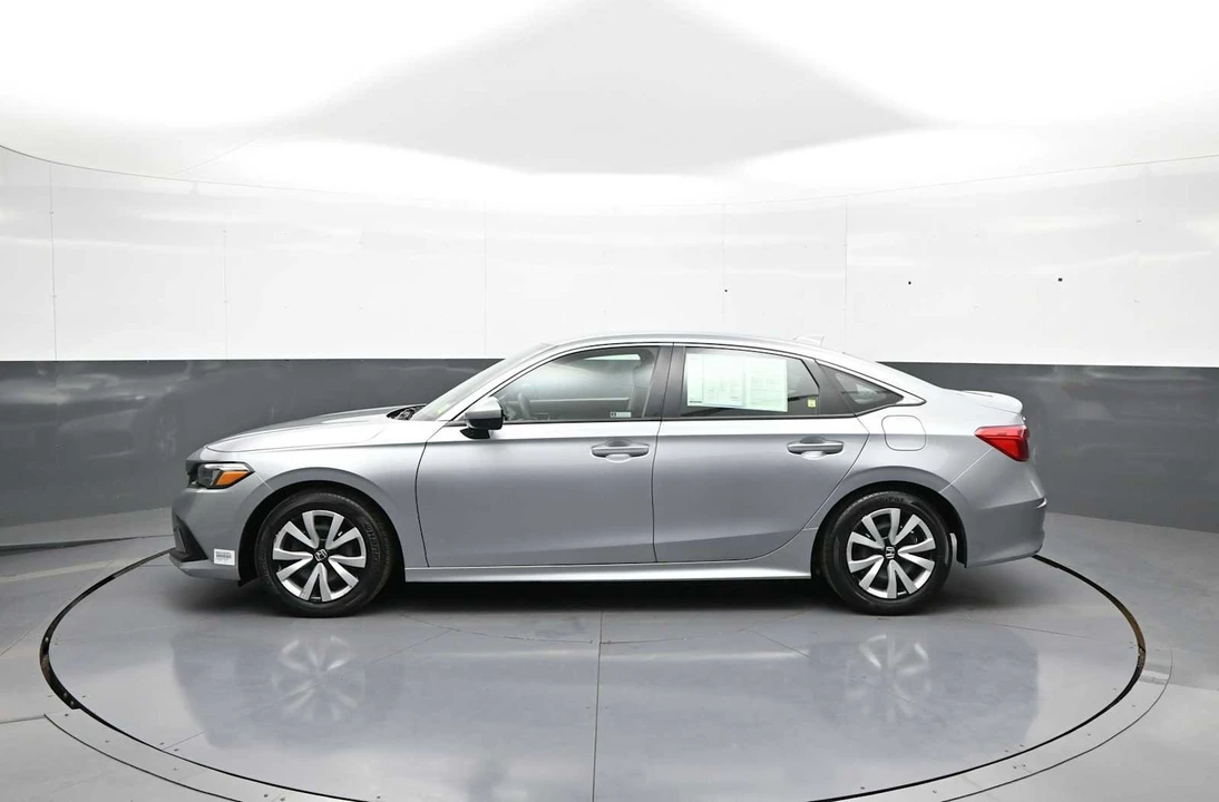 2024 Honda Civic 11th Gen - Image 9 of 31