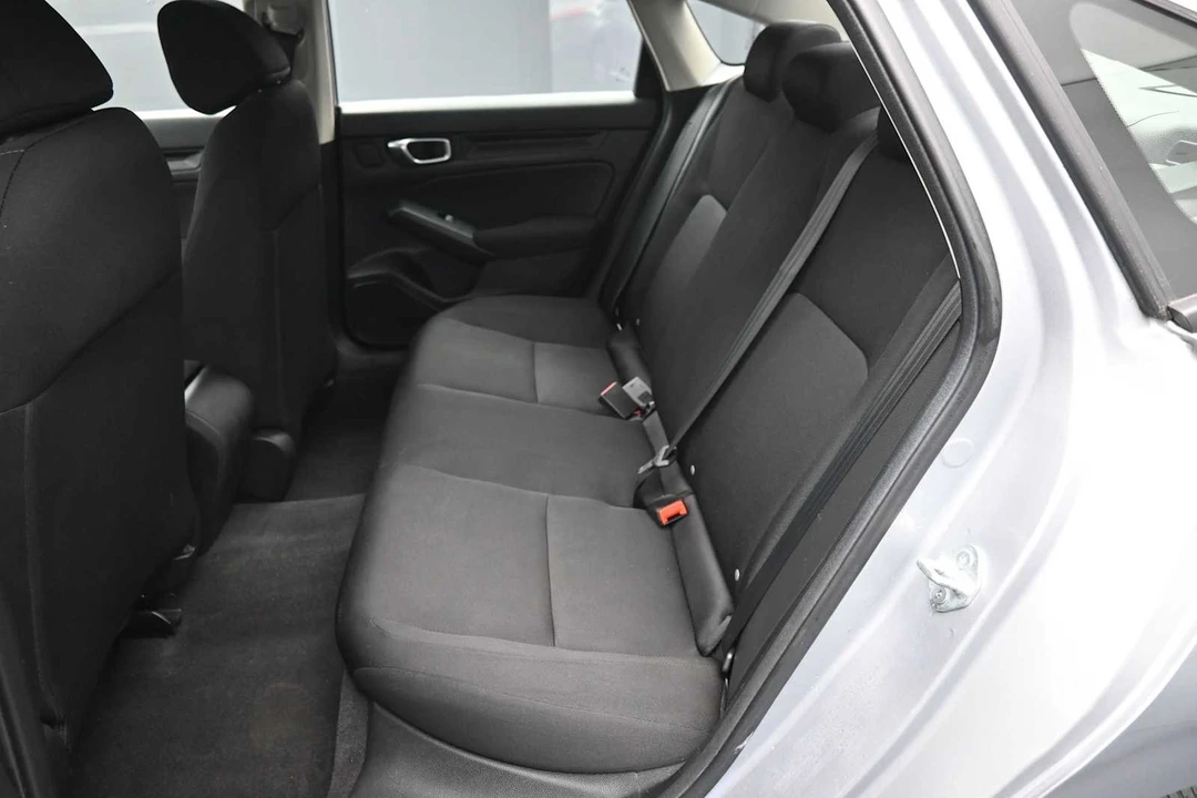 2024 Honda Civic 11th Gen - Image 20 of 31