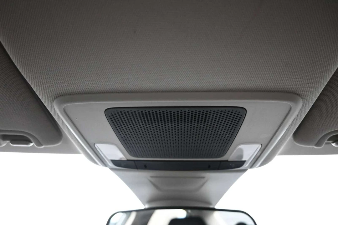 2024 Honda Civic 11th Gen - Image 17 of 31