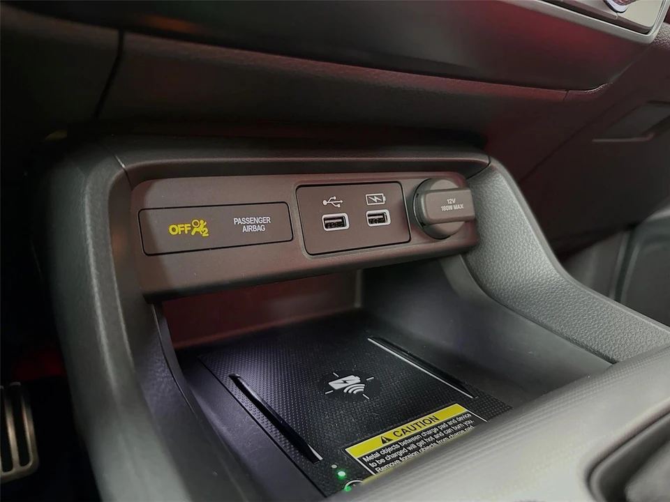 2024 Honda Civic 11th Gen - Image 13 of 21