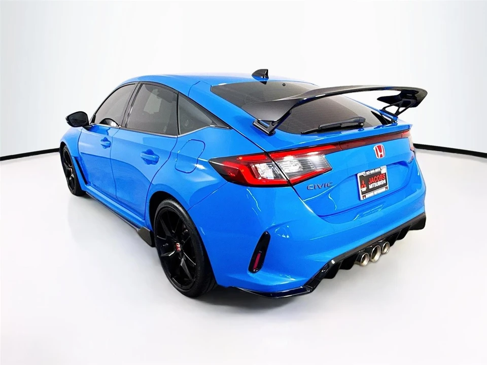 2024 Honda Civic 11th Gen - Image 27 of 31