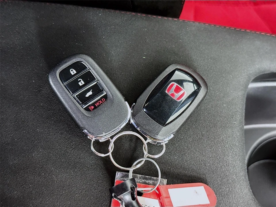 2024 Honda Civic 11th Gen - Image 22 of 31