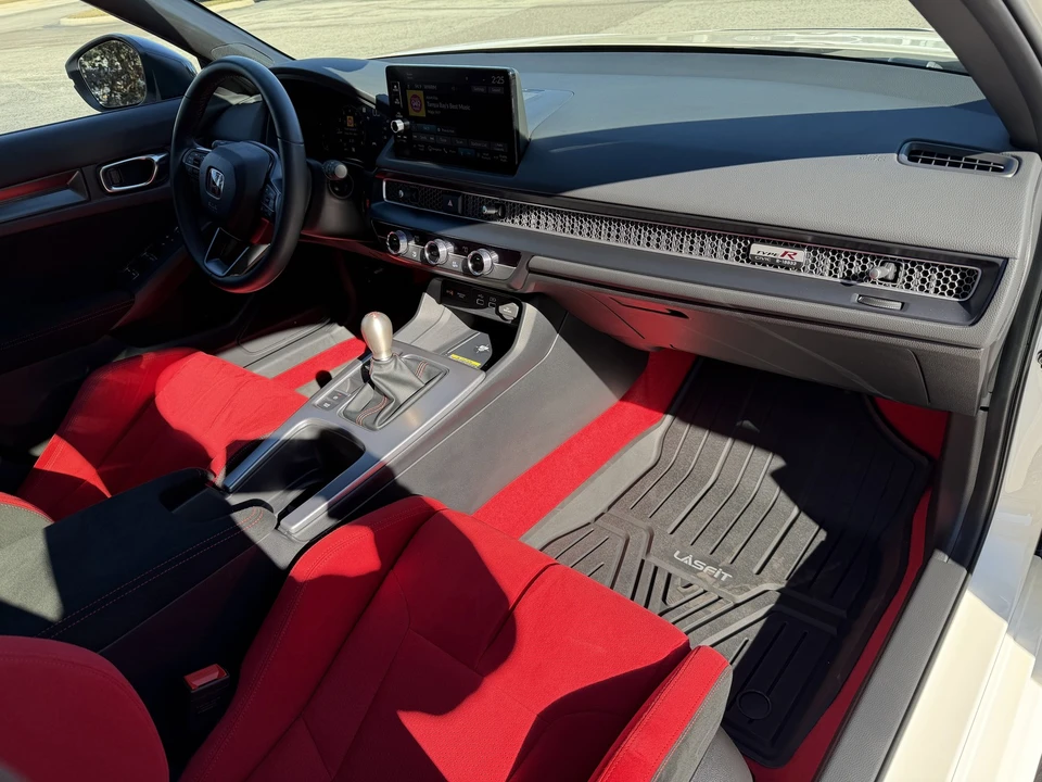 2024 Honda Civic 11th Gen - Image 17 of 21