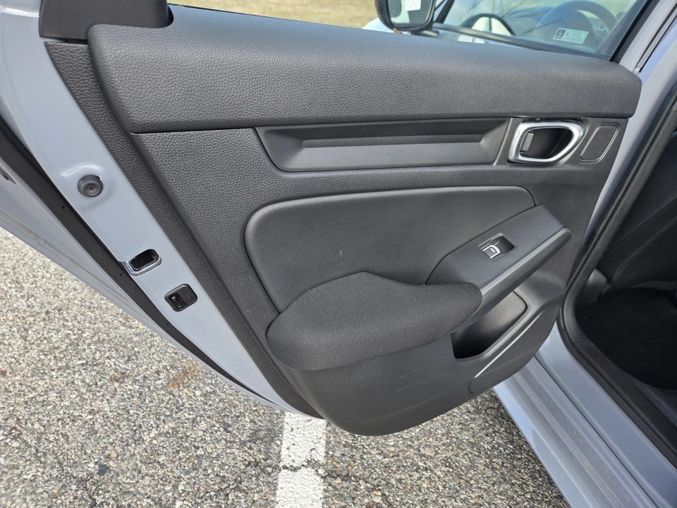 2024 Honda Civic 11th Gen - Image 13 of 21